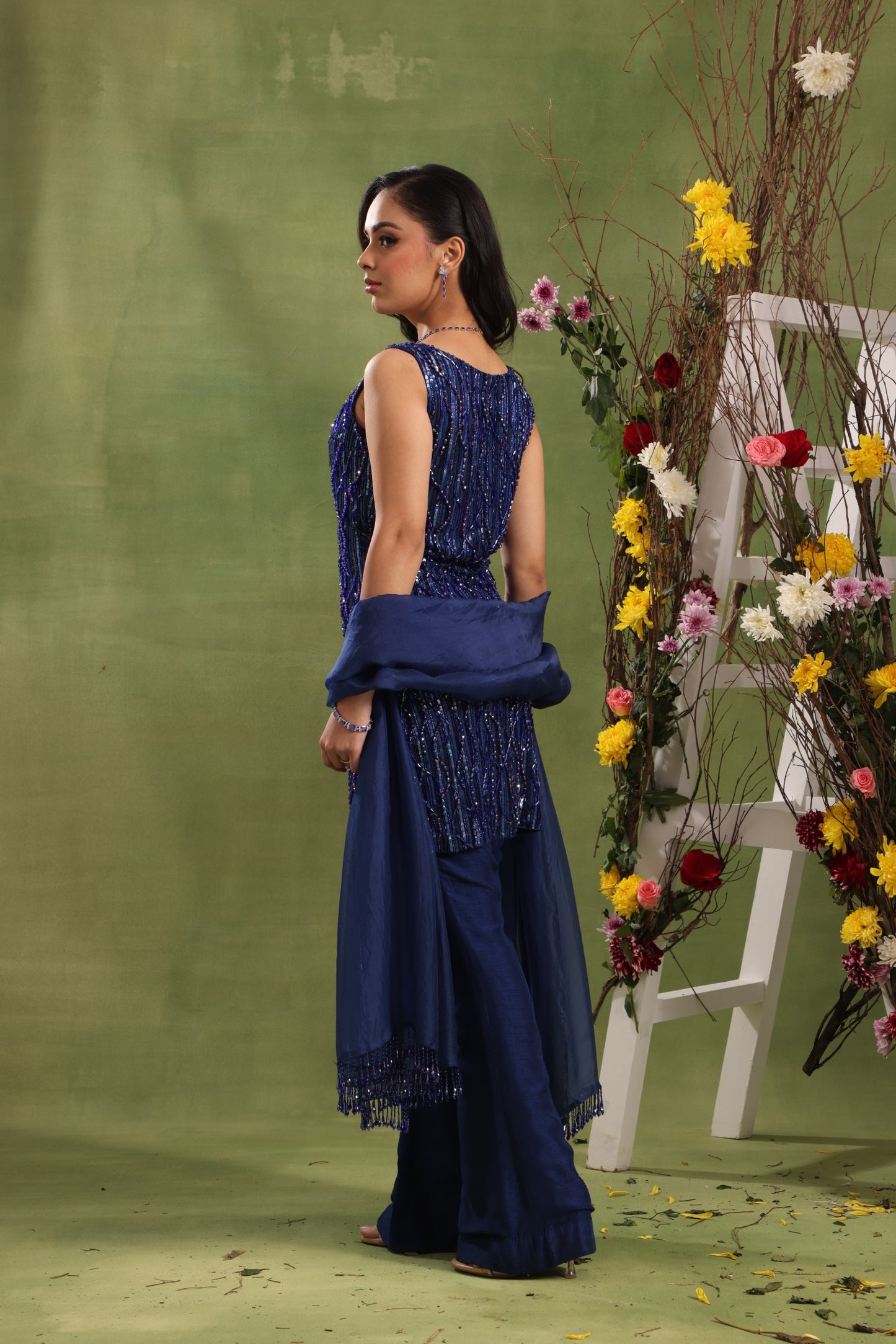 BLUE SUIT -