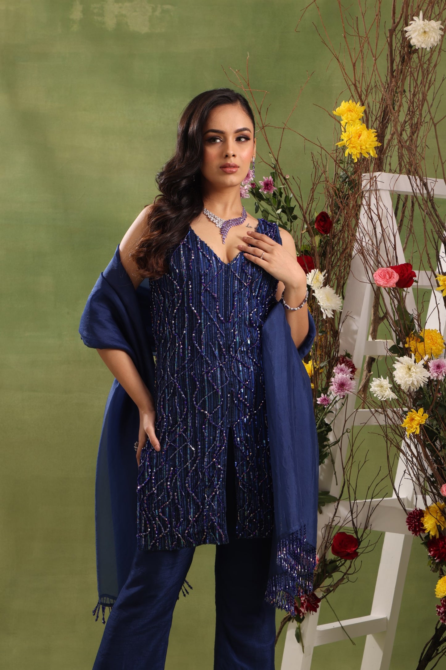 BLUE SUIT -