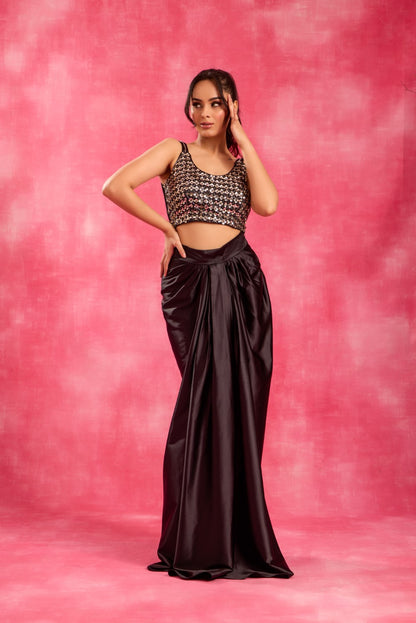 BLACK SKIRT WITH CAPE SET