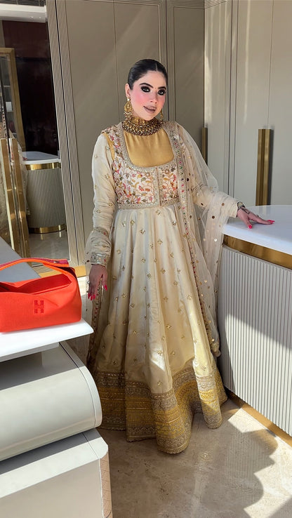 NOOR-E-ZARIYA ANARKALI
